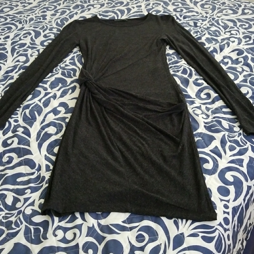 Brand WNT Zara knot on side